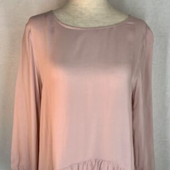 Simply Vera Ruffle Trim Pink Women's Blouse Relaxed Fit Lightweight Medium NWOT! - Picture 4 of 8